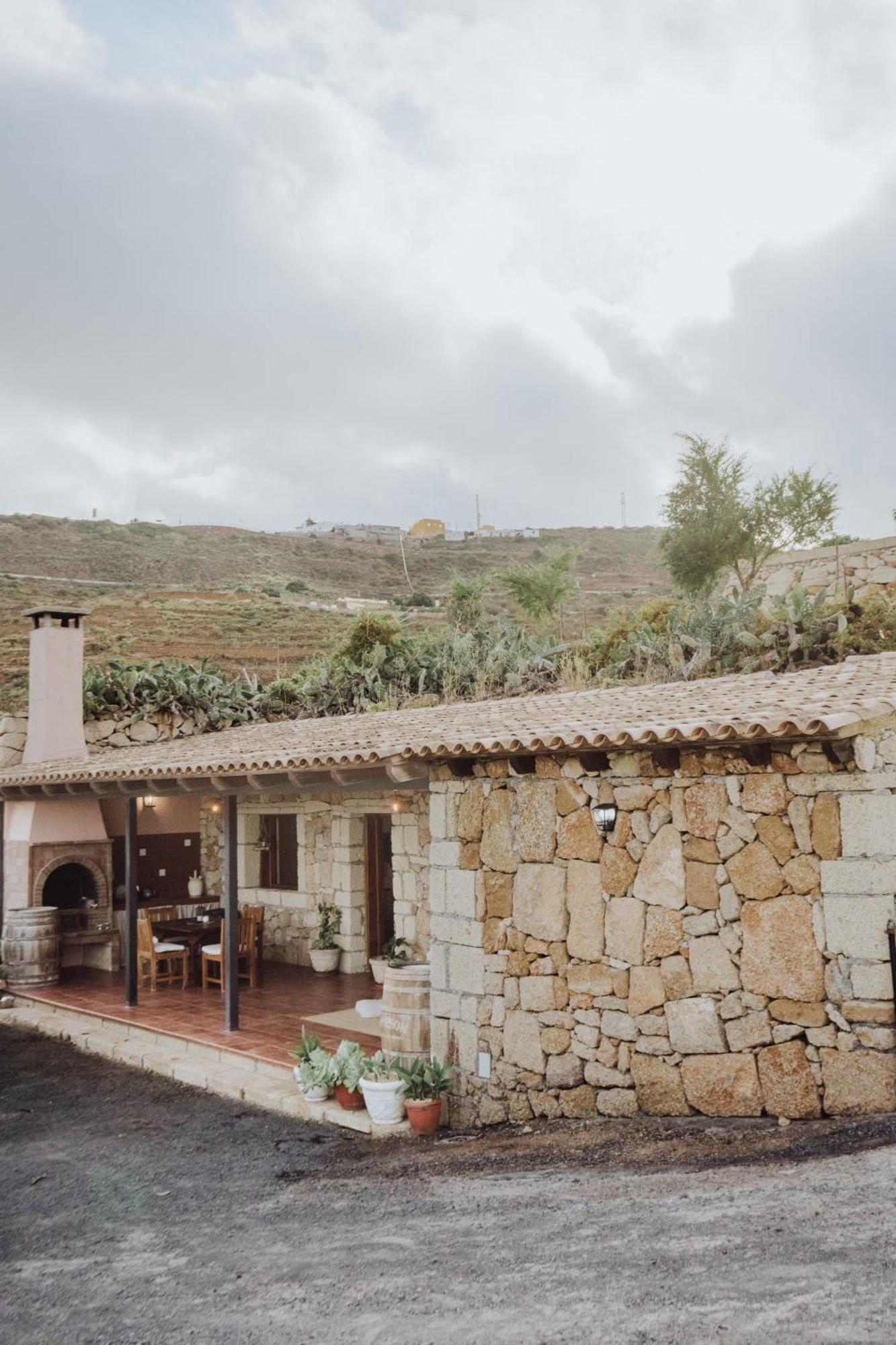 Beautiful Olive'S Cave House Villa Arico Exterior photo
